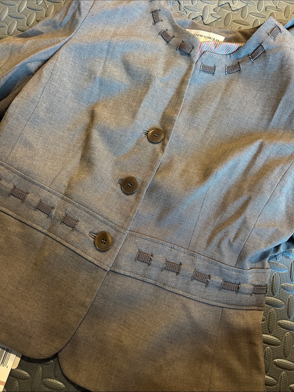 Jones New York Suit - Picture 9 of 9
